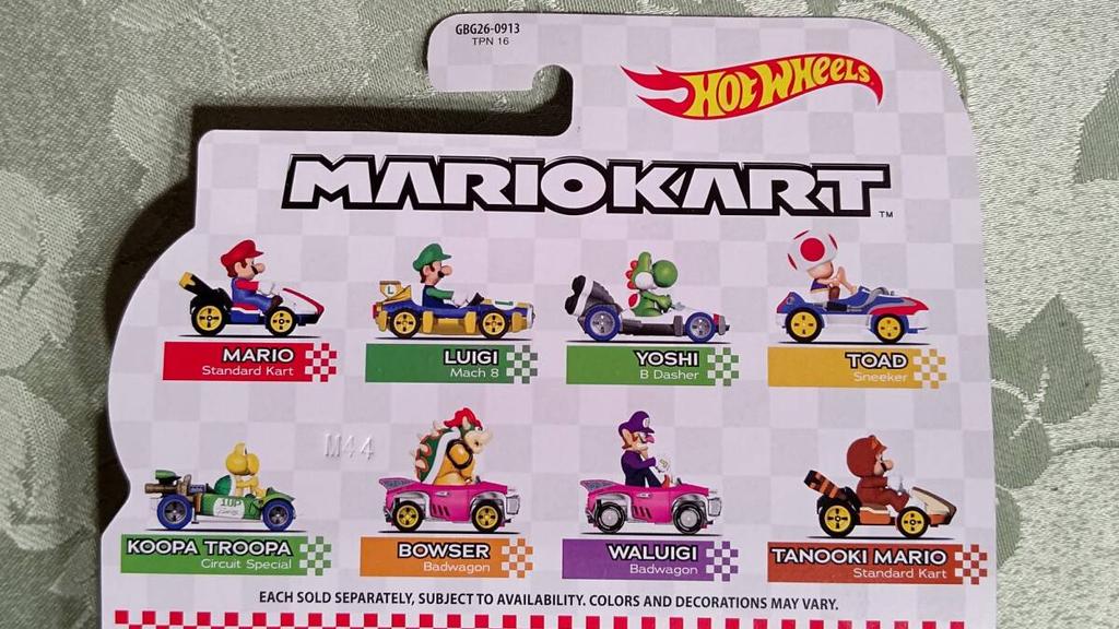 Hot Wheels Mario Kart MARIO Standard Kart 522-5 GBG26-0911