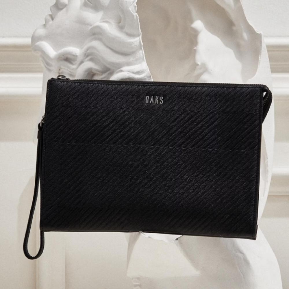 

Daks Black House Check Cowhide Clutch Dbba6e306bk Single option