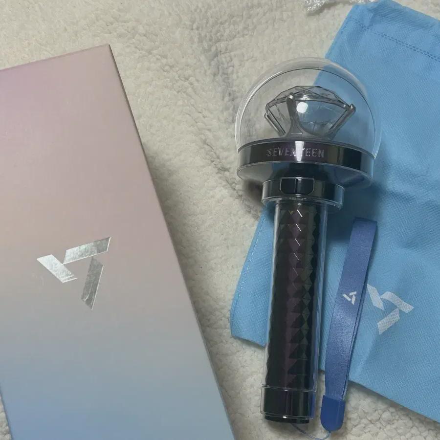

Seventeen New Neurot Bong