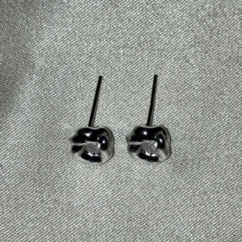 fillow crispate earring