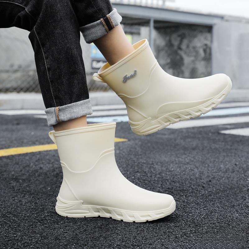 Winter new integrated fleece water shoes men's rubber shoes soft fleece waterproof and non-slip medium tube thickened rain shoes fixed cotton rain