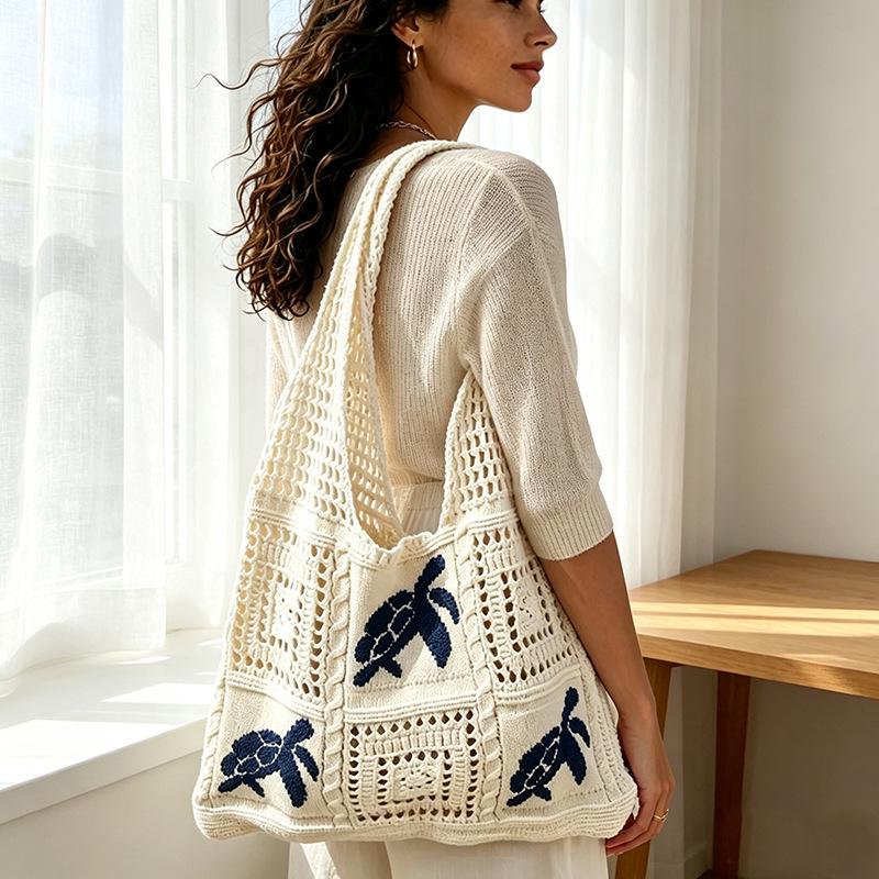 Knitted Beach Resort Hollow Tote: Women's Large Capacity Single Shoulder Bag for Commute or Outing