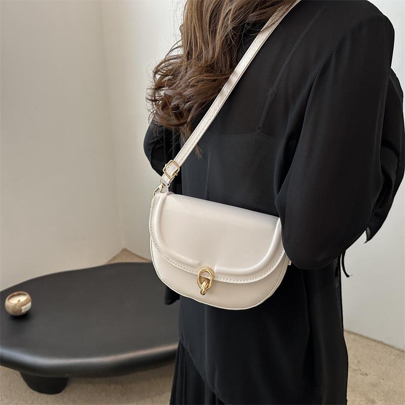 French Niche Small Bag for Women Spring and Summer Casual Saddle Bag New Trendy Fashion and Beautiful One-shoulder Crossbody Bag