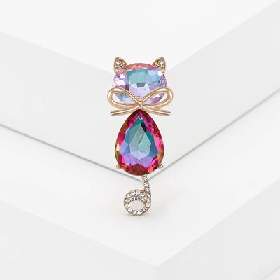 Female Fashion Rainbow Crystal Cute Cat Brooches For Women Luxury Gold Silver Color Alloy Animal Brooch Safety Pins 