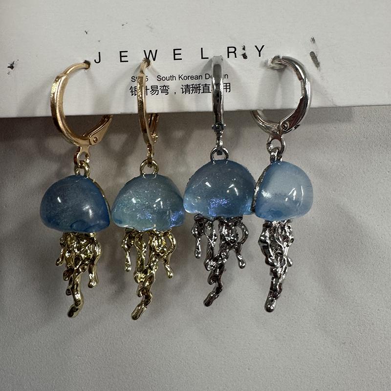 2026 Creative Blue Resin Jellyfish Hoop Earrings for Women Unique Aesthetic Charm 2000S Harajuku Emo Vintage Jewelry Accessories
