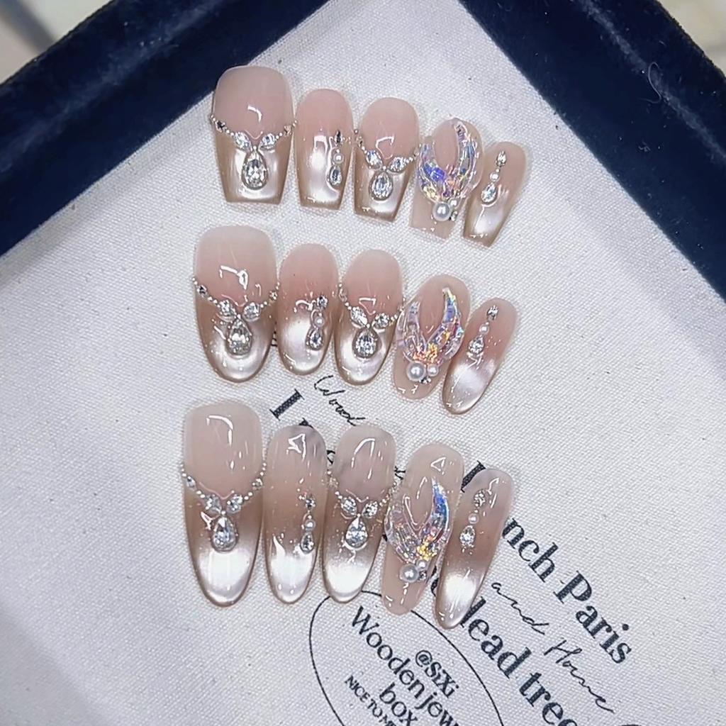 Reine Handgefertigte Neuer Stil von Sea Secret Zirkon Diamant Handbemalt Fischschwanz Licht Laufendes Katzenauge Nagelsticker