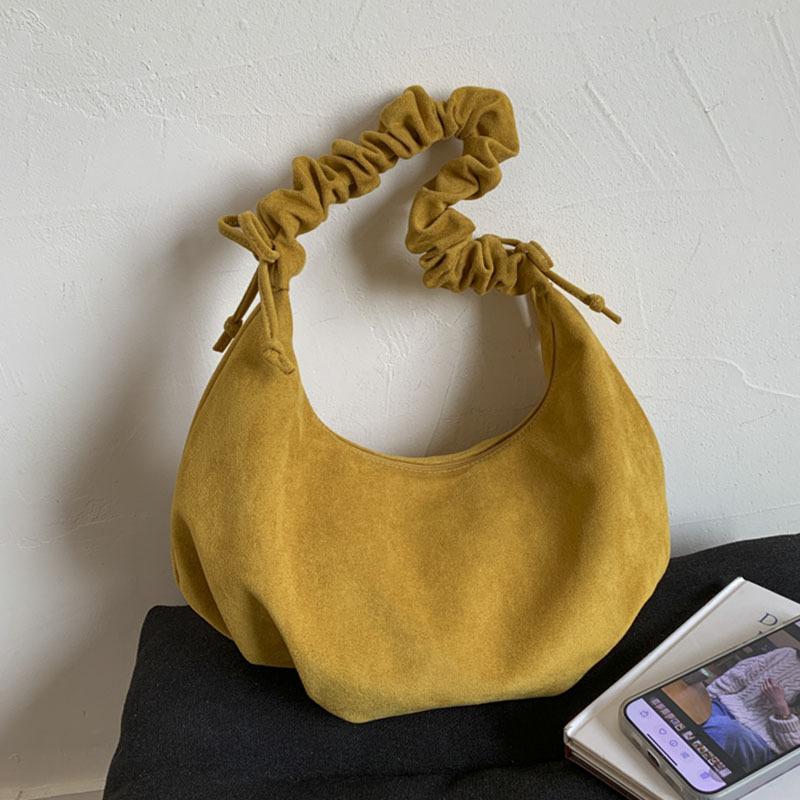 

Простая и вместительная сумка-плиссе, новая сумка через плечо, сумка-пельмень, модная маленькая сумка для переноски, портативная сумка-мессенджер. жёлтый
