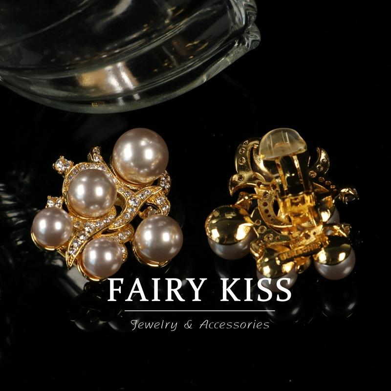 

Серьги Имитация Жемчуга Сплав Позолота Настоящим Золотом с Бриллиантами Ажурный Узор Мода Индивидуальность Нишевые Высококлассные Серьги