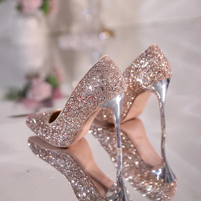 Venda Quente 2025 Sapatos de Salto Alto Femininos Scarpins Lantejoulas Glitter Luxo Designer Scarpins Tamanho Grande 43 Casamento Noiva Dia dos Namorados Sapatos de Trabalho