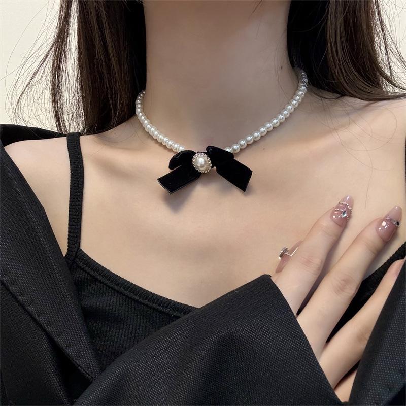 Love Heart Rivet Punk Choker Necklace - Y2K Subculture Clavicle Chain