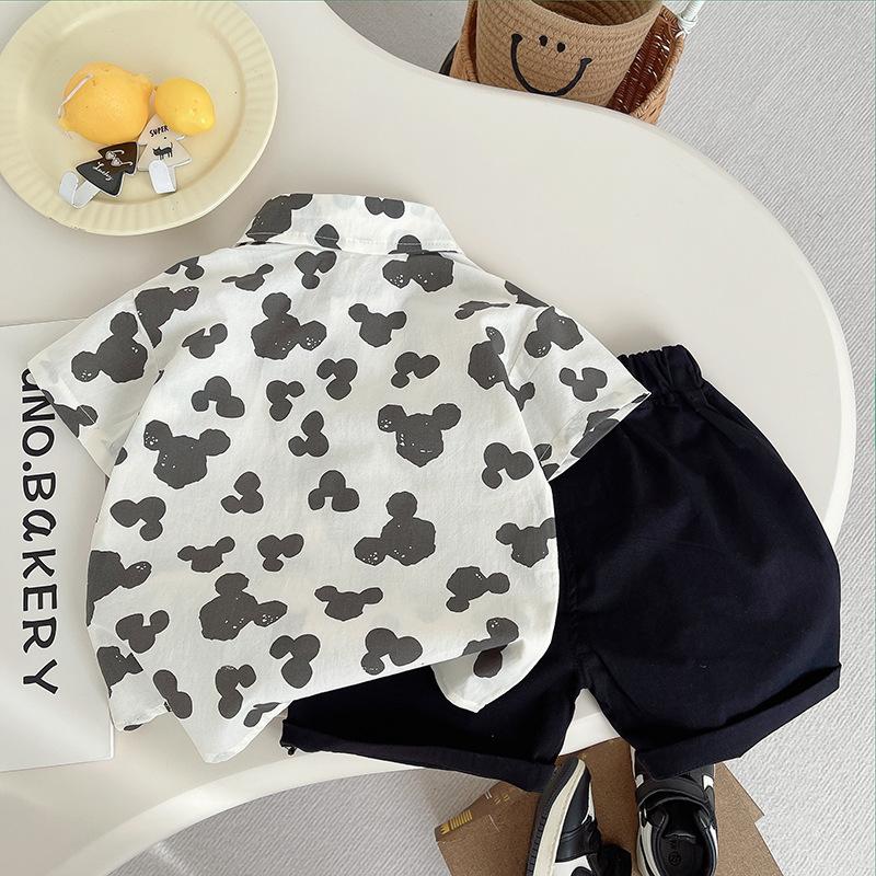 Set de Vară cu Mânecă Scurtă și Guler pentru Copii Băieți Cămașă cu Imprimeu Complet de Desene Animate Pantaloni Scurți Casual Set Două Piese Tricou+pantaloni scurți