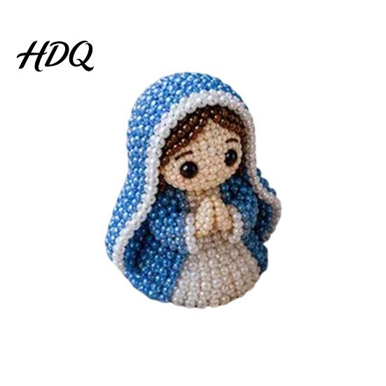 Beginner Beading Kit Nativity DIY Kit Cute 3D Mary Joseph Baby Jesus Bead Craft Set for Parties with Colorful Beads Accessories Holy Family