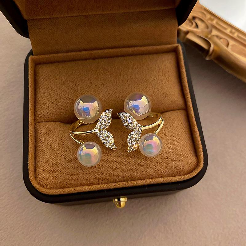 Korean Luxury Mermaid Pearl Earrings: Elegant, High-End, and Versatile Statement Ear Buckles