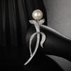 Broches et bijoux de corps