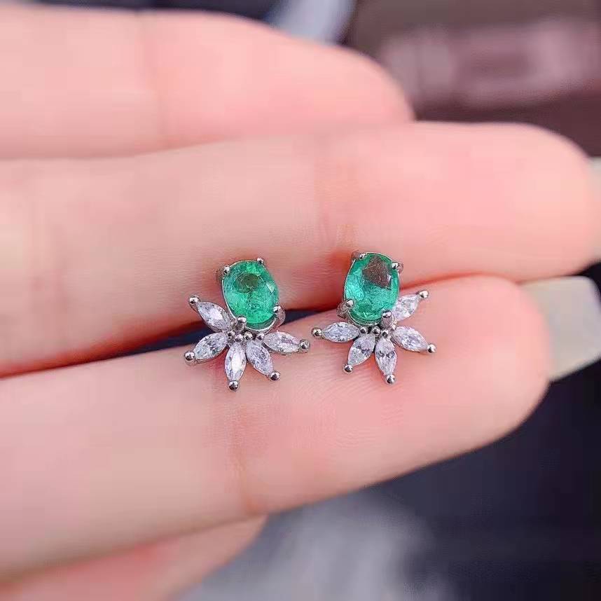 New Fashion Flower Emerald Colored Gemstone Earrings 925 Silver High-definition Blue-green Paraiba Ice Flower Cut Earrings