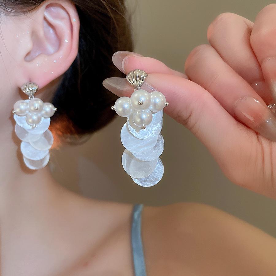 Silver Geometric Seashell Tassel Stud Earrings – Beach Vacation Style for Women