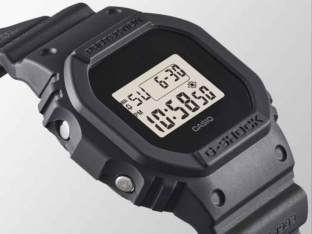 Casio DWE-5657RE-1JR G-Shock Quartz Men's Watch Black Digital Dial DWE-5657RE-1