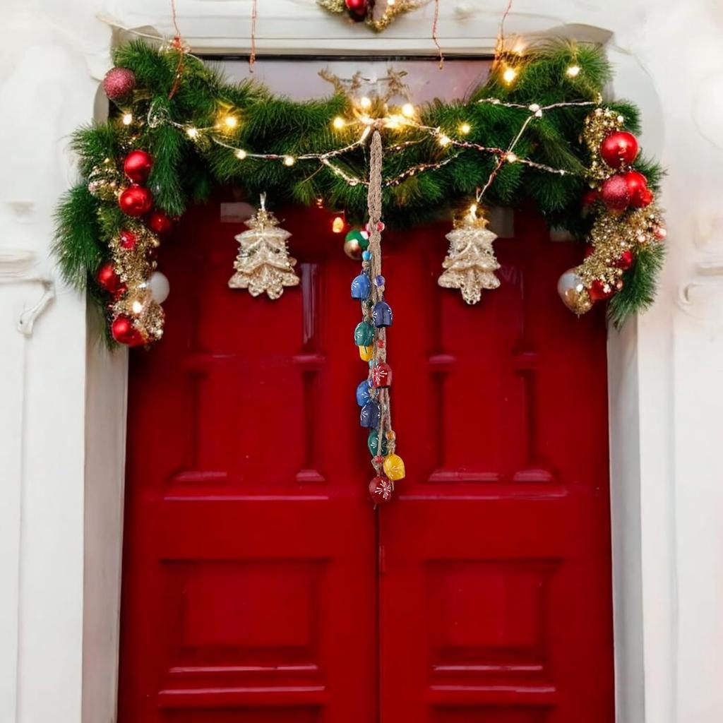 Handgjorda Vintage Vindspelsklockor på Jute Rep, 10 Klockor i Kluster för Trädgård, Uteplats och Bondgård Väggdekor, Lugnande Ljud