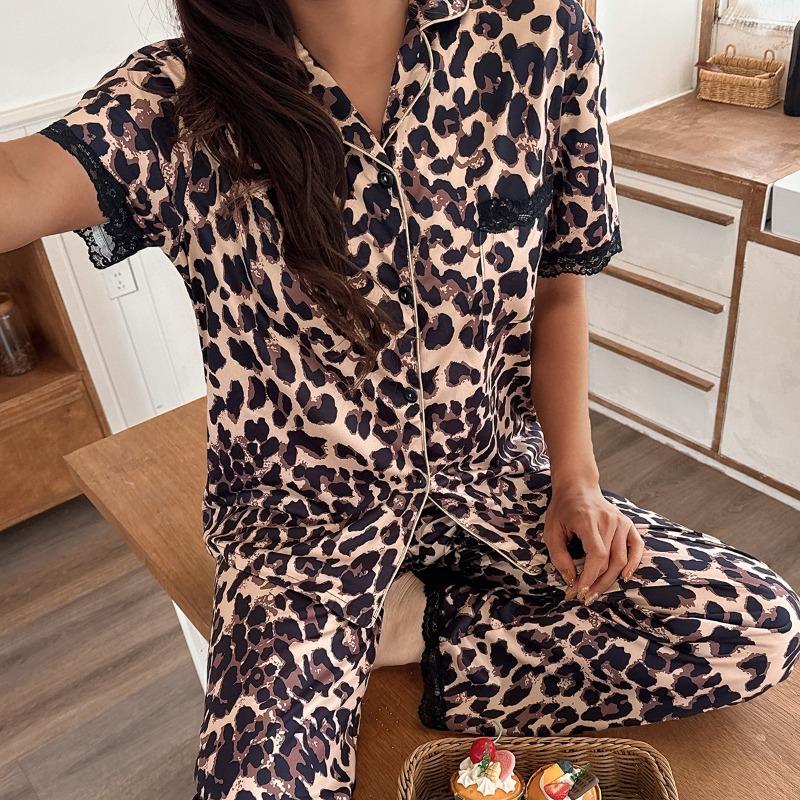 Pigiama Stampa Leopardo con Bordi in Pizzo Lussuoso Maglia Moda Top a Maniche Corte e Pantaloni Lunghi Set Loungewear per Donna