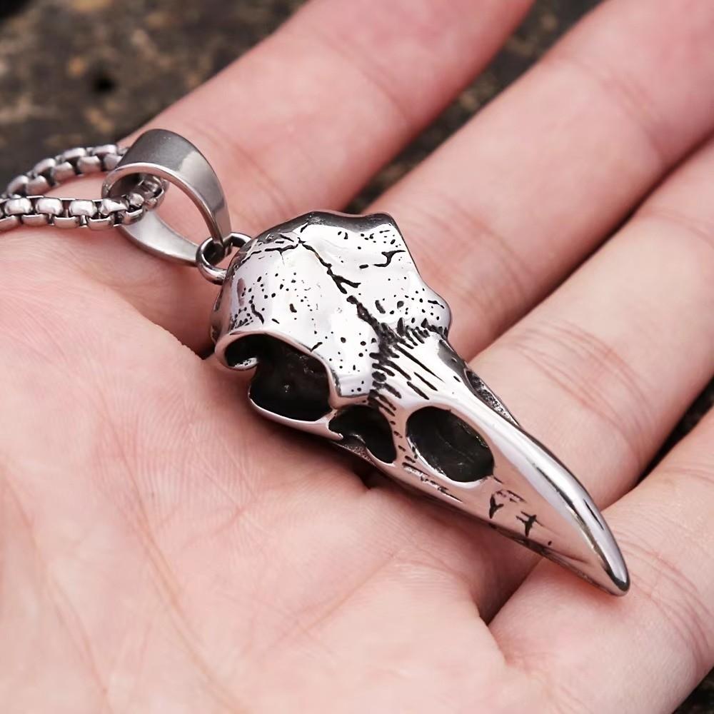 Vintage Crow Skull Pendant Silver Pendant Necklace Fashion Bird Skull Necklace for Men and Women