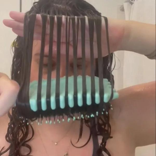 1pc Nylon Bristle Curl Defining Styling Brush for Dry Hair, Anti-frizz Detangling Hairbrush for Men and Women, Enhances Curl Definition and Separation