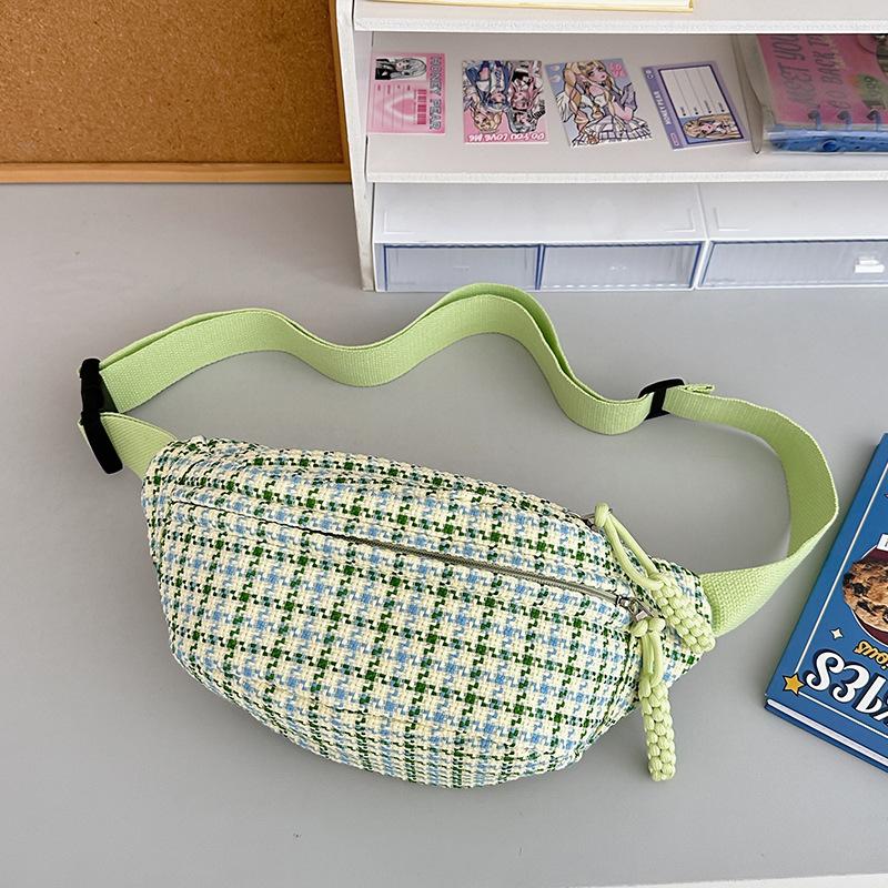 Wind soft shoulder bag plaid women's simple and versatile small breast bag girl student messenger bag