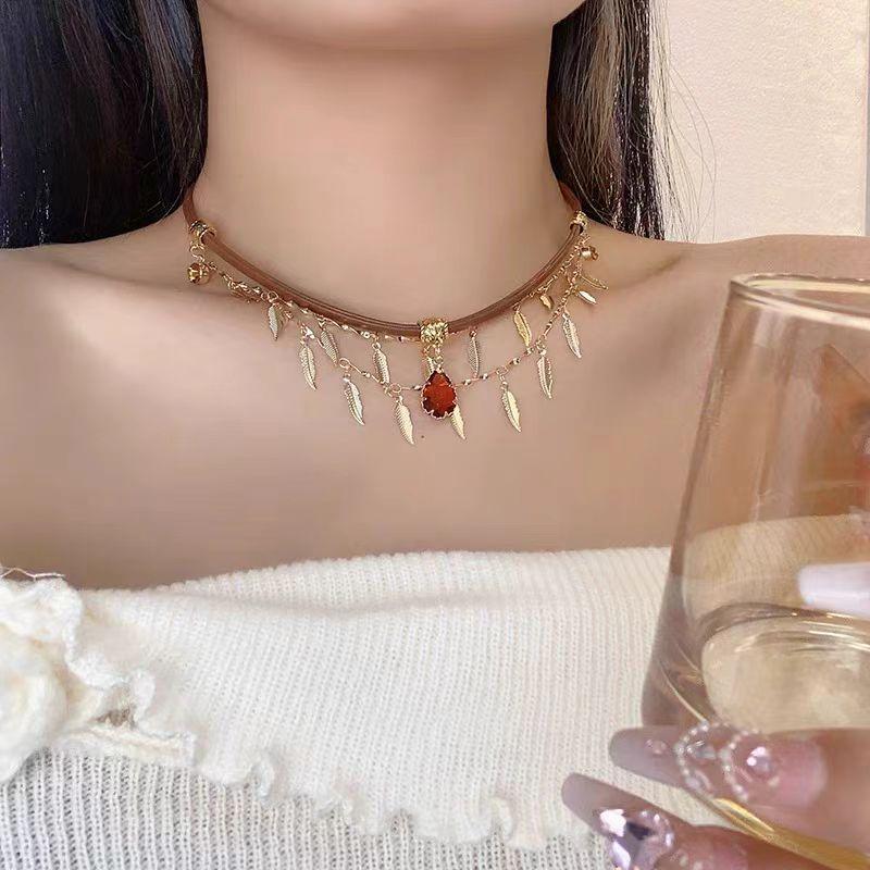 Maillard style leather chain water drop fringed necklace sweet cool niche double-layer collarbone chain female choker neck chain tide