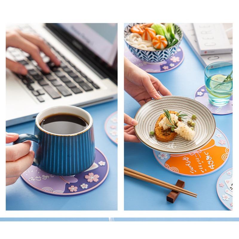 

Круглая силиконовая подставка под чашку Кот удачи , нескользящая и термостойкая, многоразовая, для защиты стола, кухонная, домашняя, столовая посуда