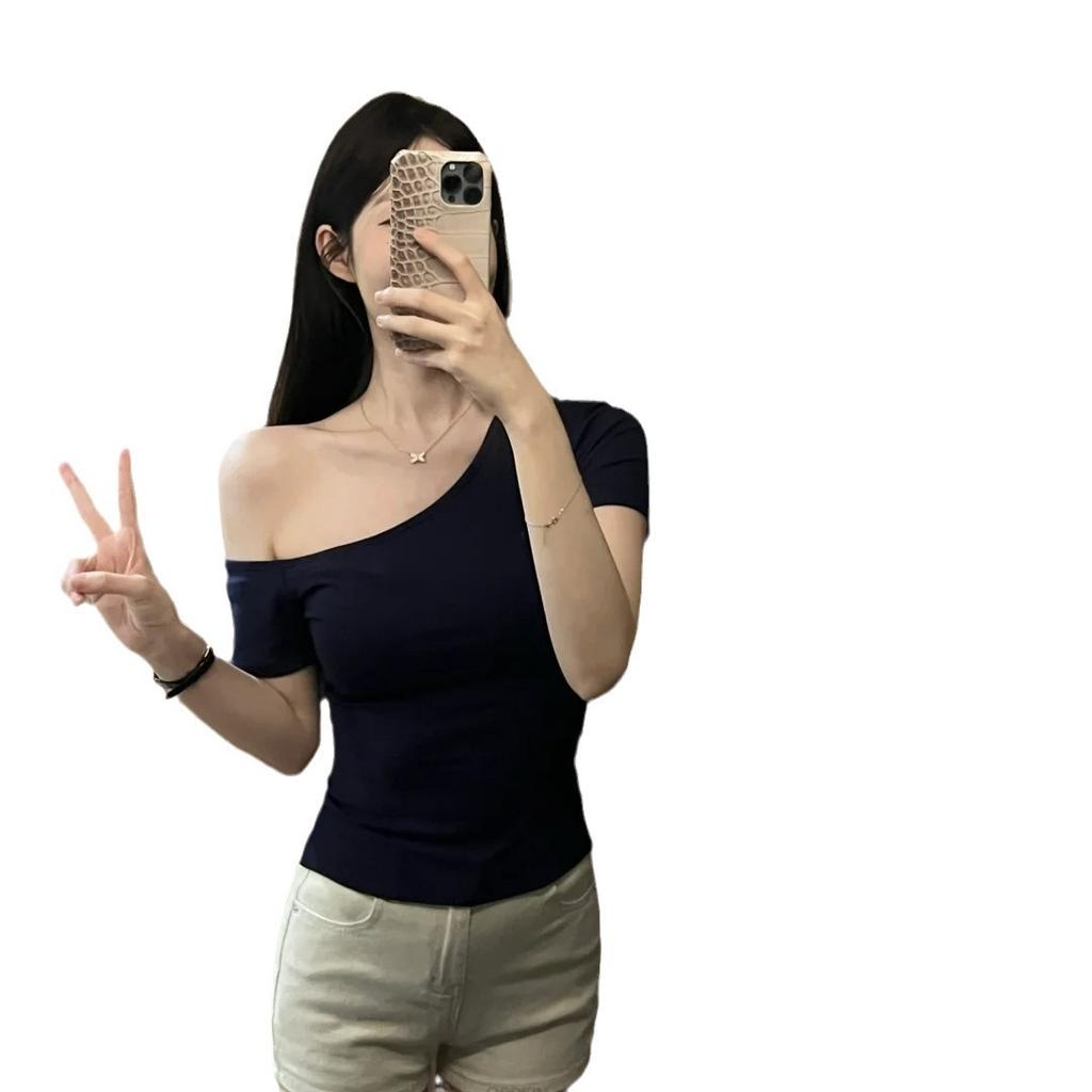 Human Cotton, Design Off-the-shoulder Top T-shirt, Careful Machine, One-word Shoulder Asymmetrical Slim-fitting and Thin Short-sleeved Bottoming Shirt