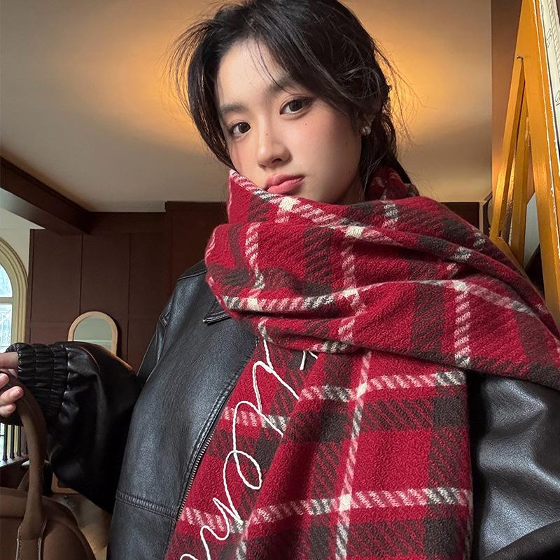 

Retro high-end plaid imitation cashmere scarf women s autumn and winter new warm scarf shawl dual-purpose 200*70cm червоний