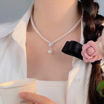 Personalized Water Drop Zircon Pearl Necklace for Women with A Cool and Simple Style, Versatile Charm Pendant