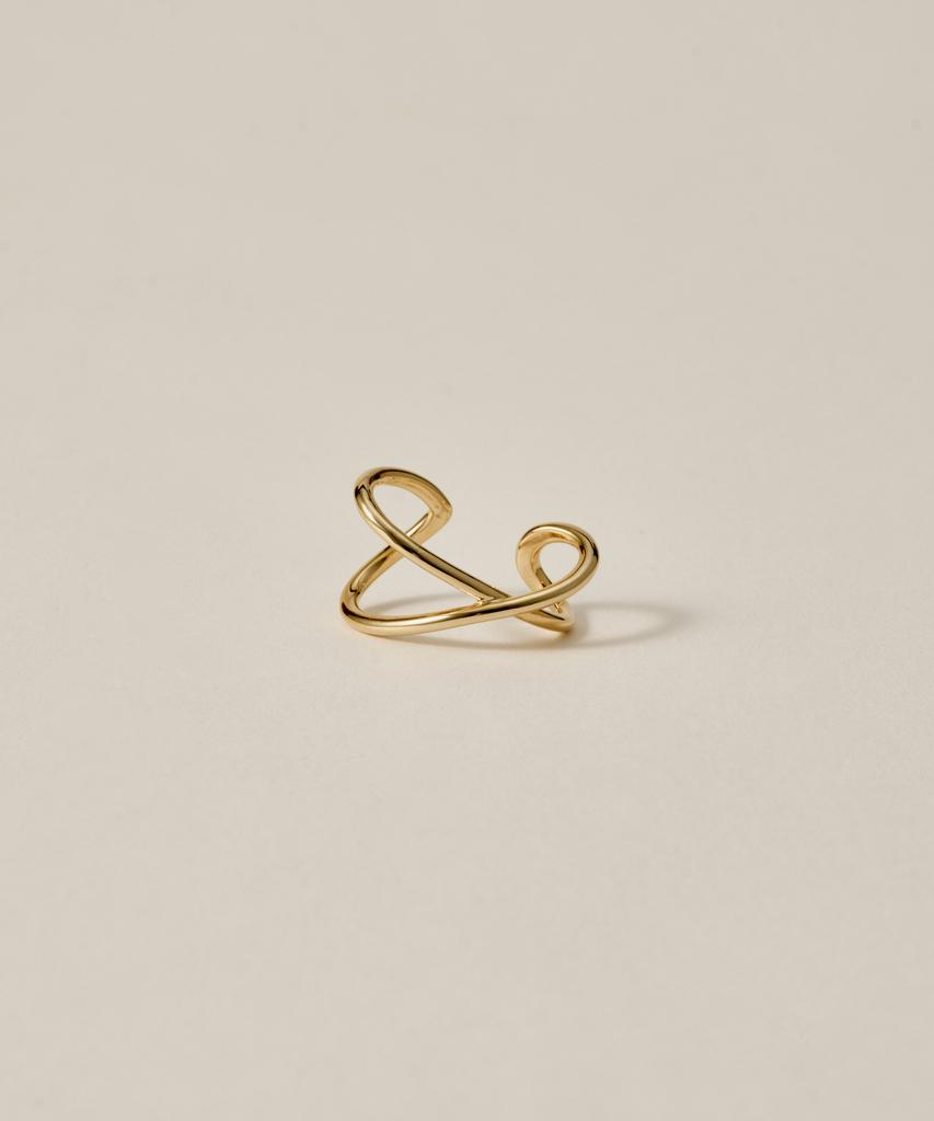 Novice Tokyo Lower Cross Line Ear Cuff / Gold