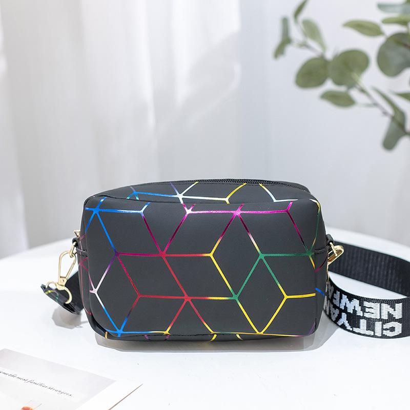 

Fashion diamond shell splicing messenger bag laser contrasting irregular printing small bag gift