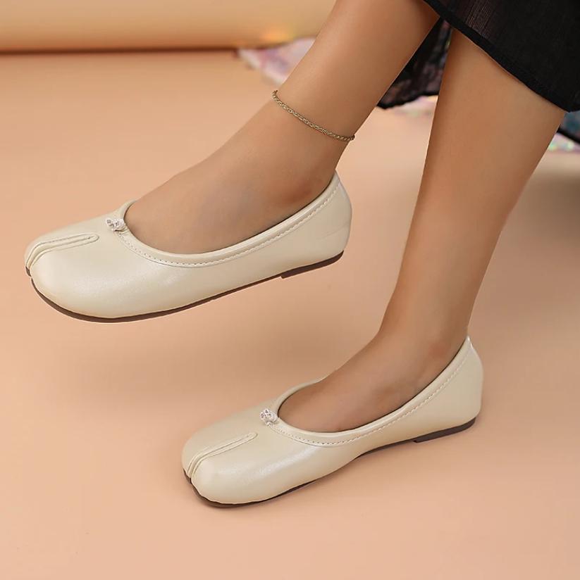 Fashion Tabi Ninja Shoes Woman Microfiber Leather Comfy Flats Split Toe Slippers Soft Bottom Loafers Brief Ladies Trotter Moccasins 2025