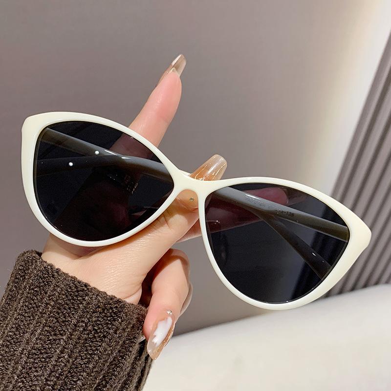 New cat eye sunglasses, sunglasses TR frame glasses, polarized sunglasses feel in stock