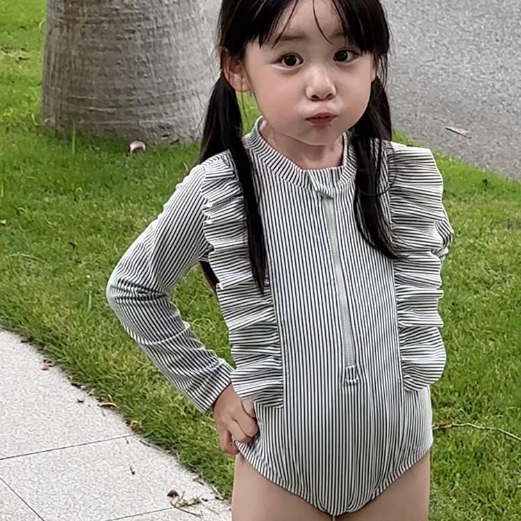 2025 Dívčí šedé jednodílné plavky s volánky: Módní letní plavky