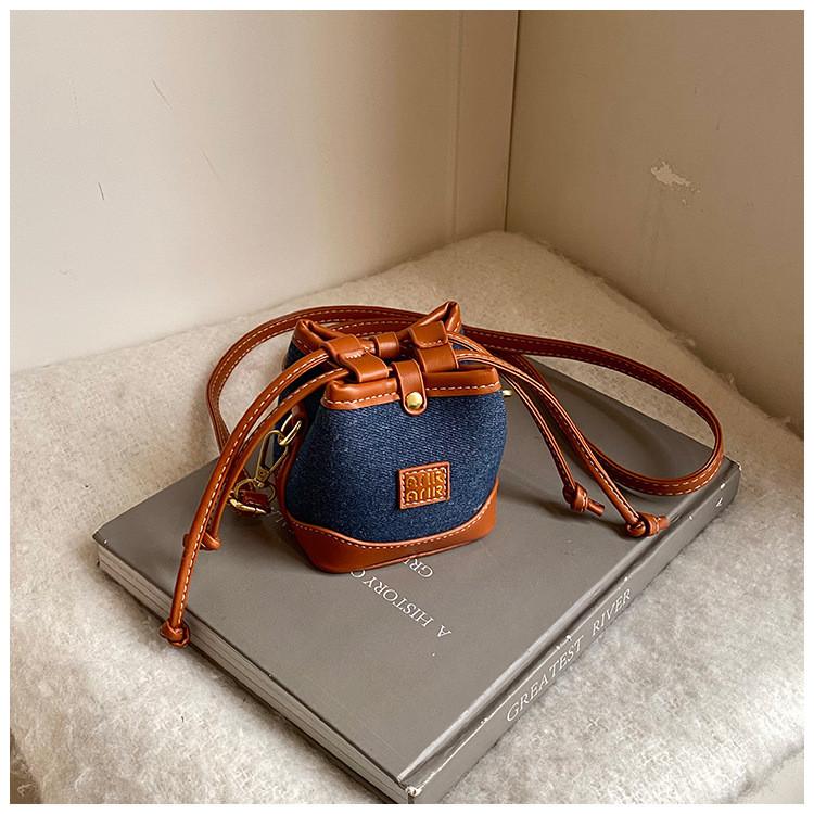 Mini Stylish Pu Backpack For Kids Featuring Breathable Material And Chic Colors