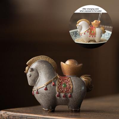 Geldpferd Teehaustier mit thermischer Farbänderung Harz Tee-Tisch Ornament mit Wohlstandssegen Traditionelle chinesische Schreibtischdeko