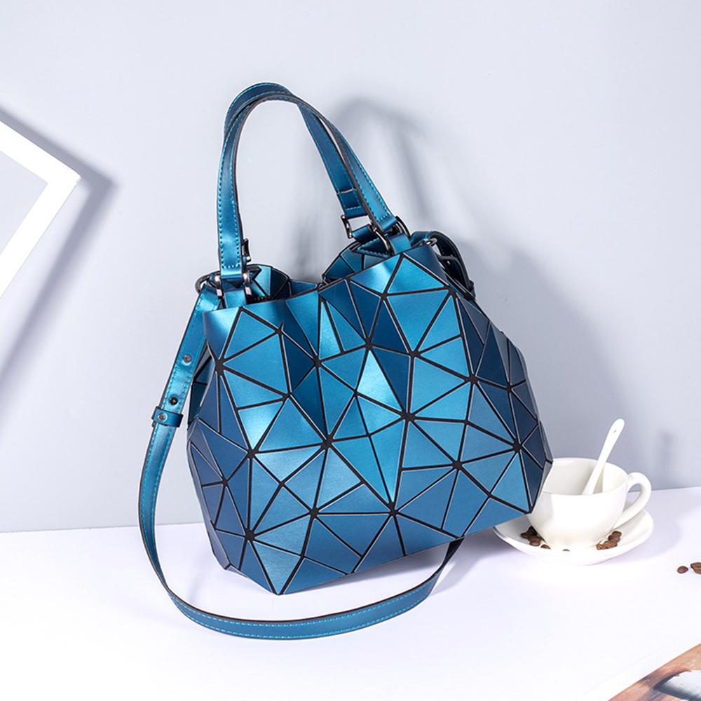 Creative Geometric Diamond Handbags Bucket Women Fashion Luminous Portable Shoulder Messenger Bag