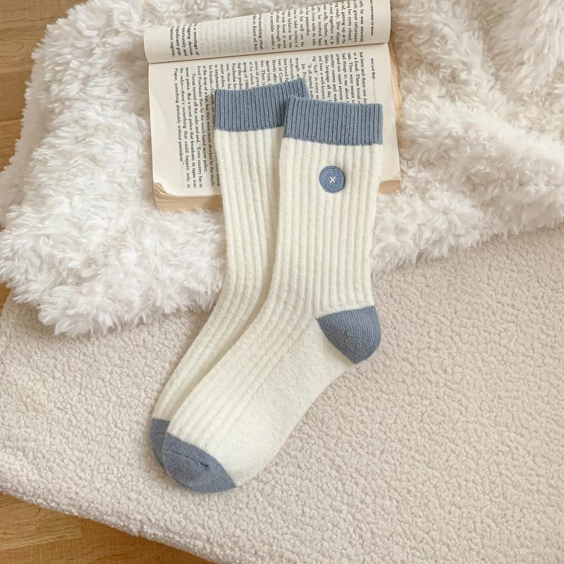

Autumn And Winter Embroidered Buttoned Wool Socks Women S Thickened Warm Mid-Leg Socks Wear Fashionable Trendy Socks Outside one size fits all белый