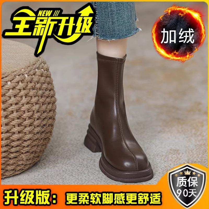 

Женские ботинки мартинс 2025 новые популярные весенне-осенние женские ботинки на толстой подошве, тонкие ботинки на плоской подошве в британском стиле, маленькие короткие ботинки 40