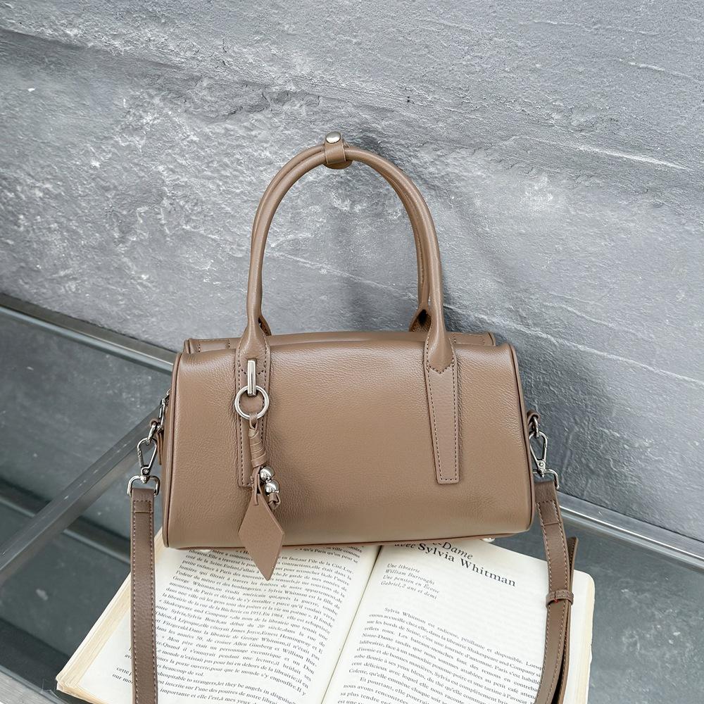 Fashion Retro Shoulder Women'S Bag Genuine Leather Natural Fall Cowhide Boston Bag Commuter Underarm Bag Handbag