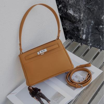 Sac Carré en Cuir de Vache Mode Populaire Épaule Bandoulière Version Pratique Cuir Souple Sac à Loquet Personnalité Unique