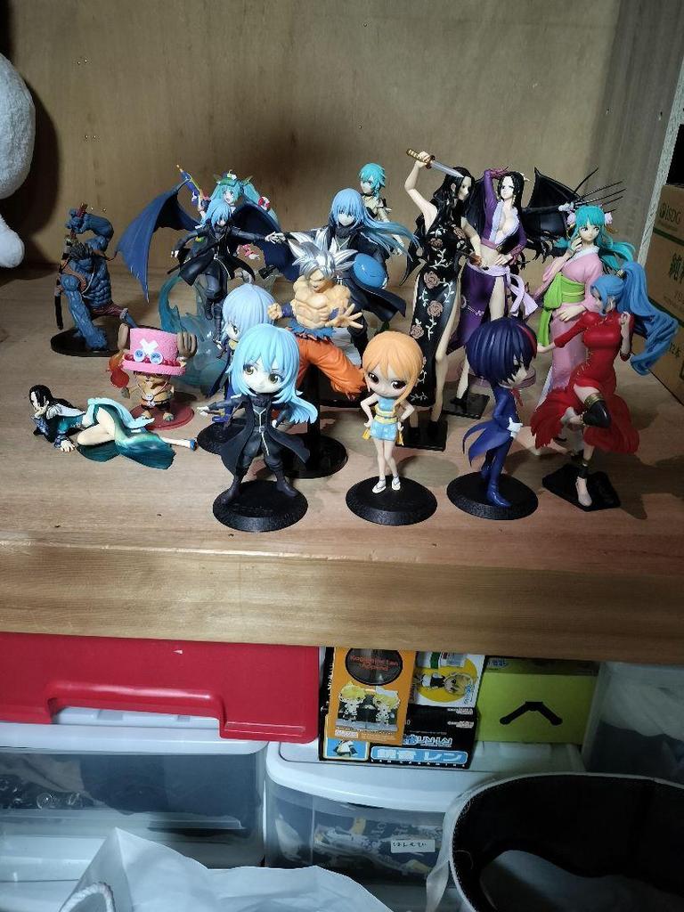 [USED] 17 Anime Character Figures, No Boxes