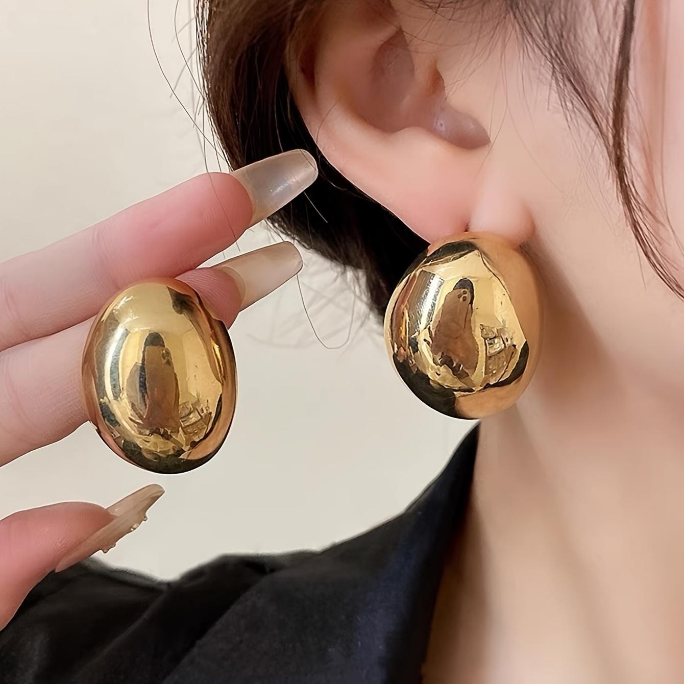 

Golden Glossy Eggshell Stud Earrings Vintage Minimalist Jewelry for Women Perfect for Daily Wear & Parties Ramadan Festival Gift Versatile Earrings