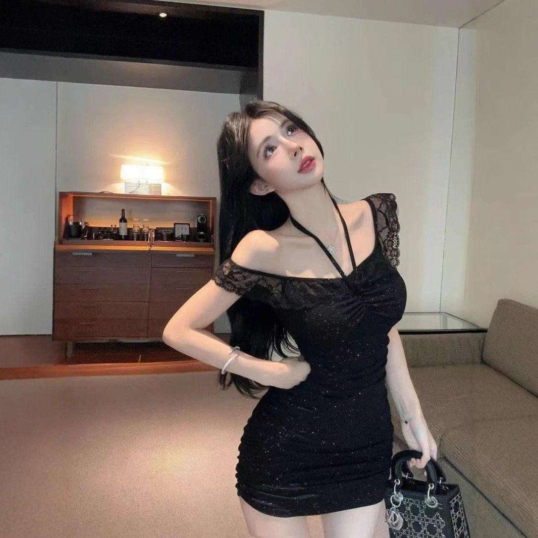 

Women s Sexy Lace Patchwork Glitter Halter Neck Bodycon Waist-Cinching Dress L