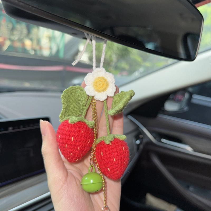 1pcCute Strawberry Car Hanging Ornament Handwoven Strawberry Red and Green Bell Bag Hanging Ornament Car Rearview Mirror Decorat