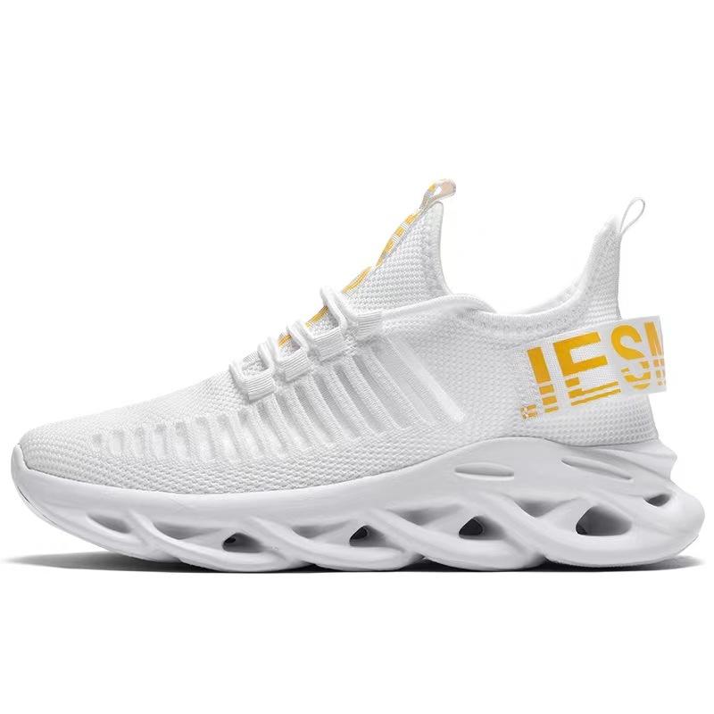 2026 Spring New Large Size Sports Shoes Couple Running Shoes Fashion Lightweight Breathable Casual Men's Shoes