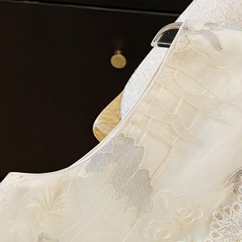Women's New Chinese Style Embroidered Lace Vest