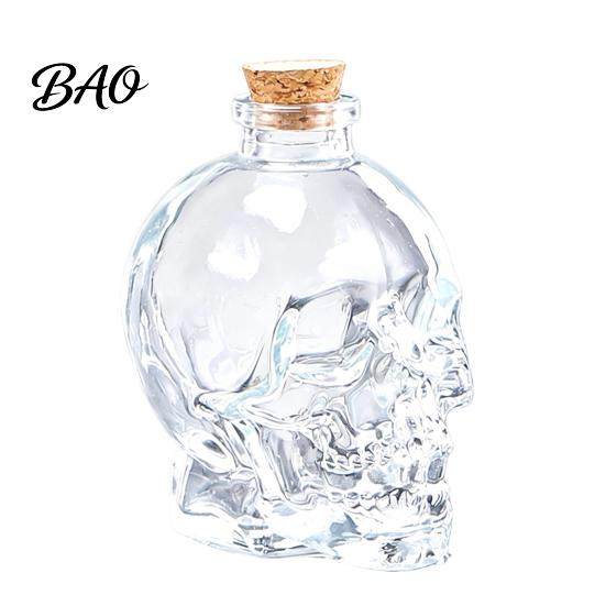 Bottiglia per la Conservazione del Bourbon Decanter da Whiskey a Forma di Teschio, Vetro 3D per Liquori con Tappo, Dispenser da Vino Originale per Home Bar, Regalo Gotico Unico per Uomini Versamento Fluido